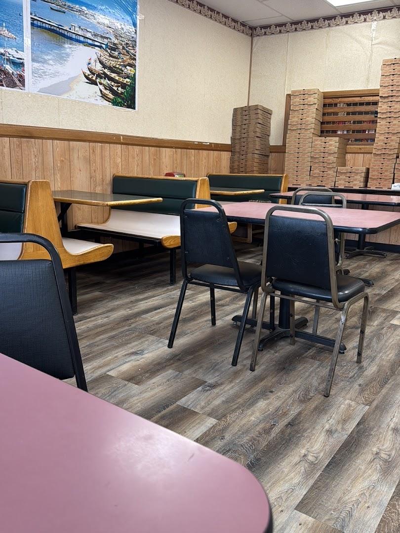 Queen's Pizza & Subs